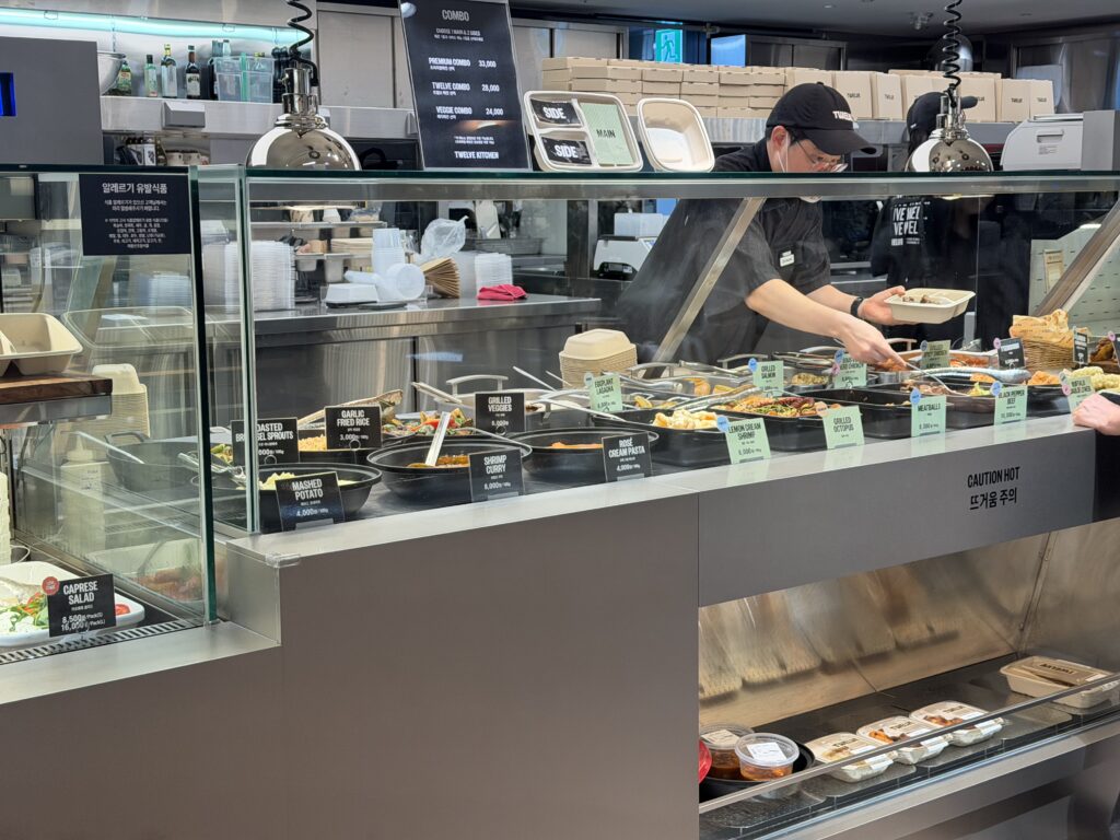 Healthy dining experience at TWELVE wellness kitchen