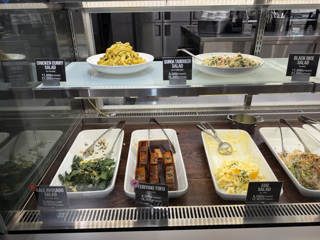 Healthy dining experience at TWELVE wellness kitchen